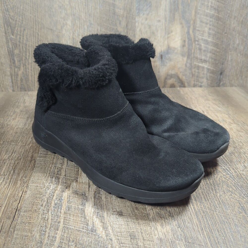 SKECHERS WOMEN'S ON THE GO JOY CHUKKA BOOT SIZE 10 SUEDE BLACK